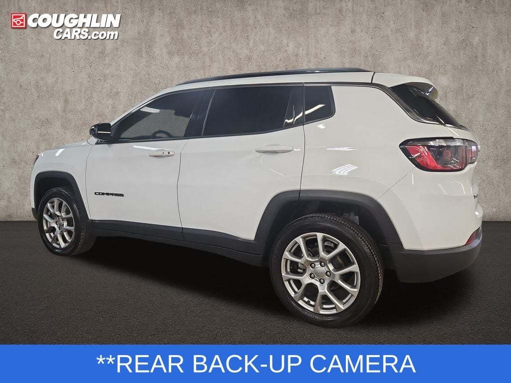 2022 Jeep Compass Latitude Lux