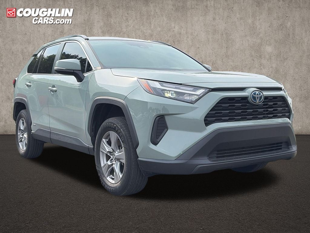 2022 Toyota RAV4 Hybrid XLE