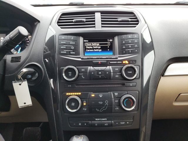 2017 Ford Explorer Base