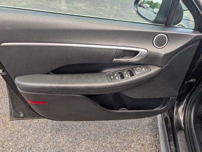 2023 Hyundai SONATA SE