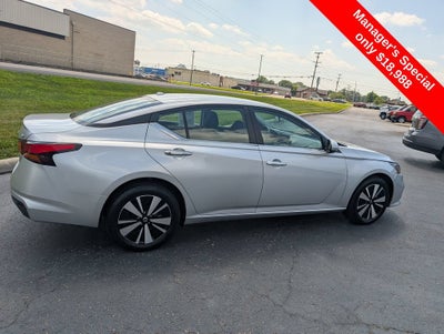 2021 Nissan Altima 2.5 SV