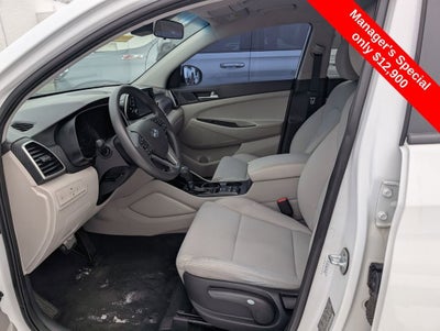 2019 Hyundai TUCSON SE