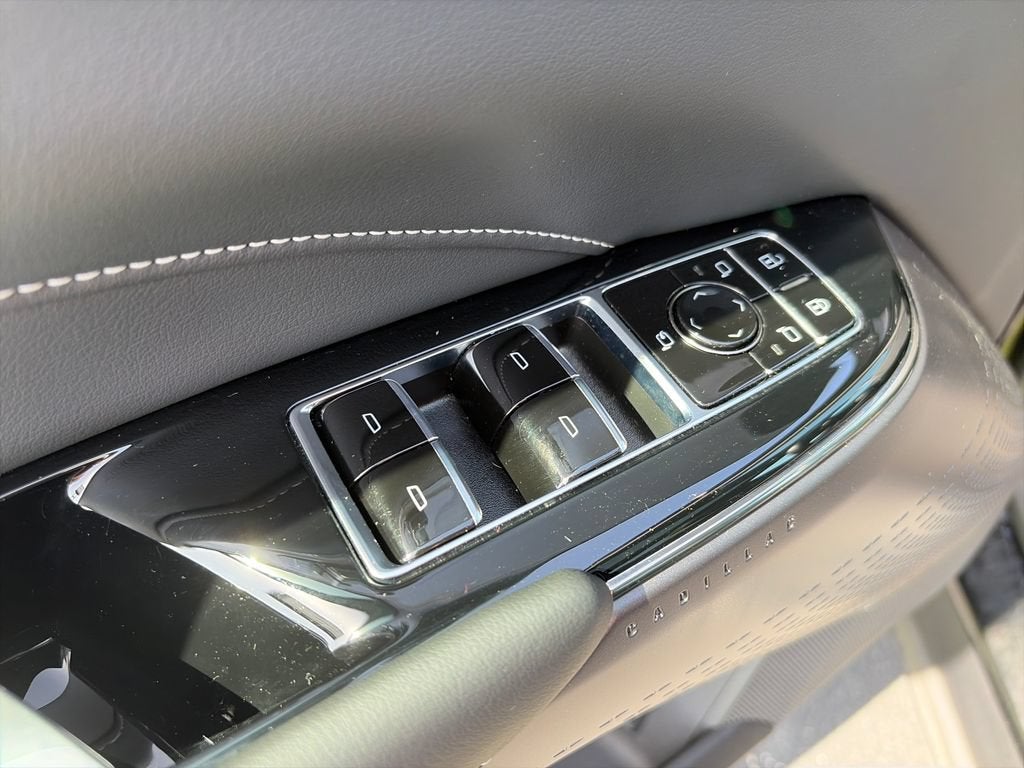 2024 Cadillac LYRIQ Tech