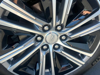 2024 Cadillac LYRIQ Luxury 2