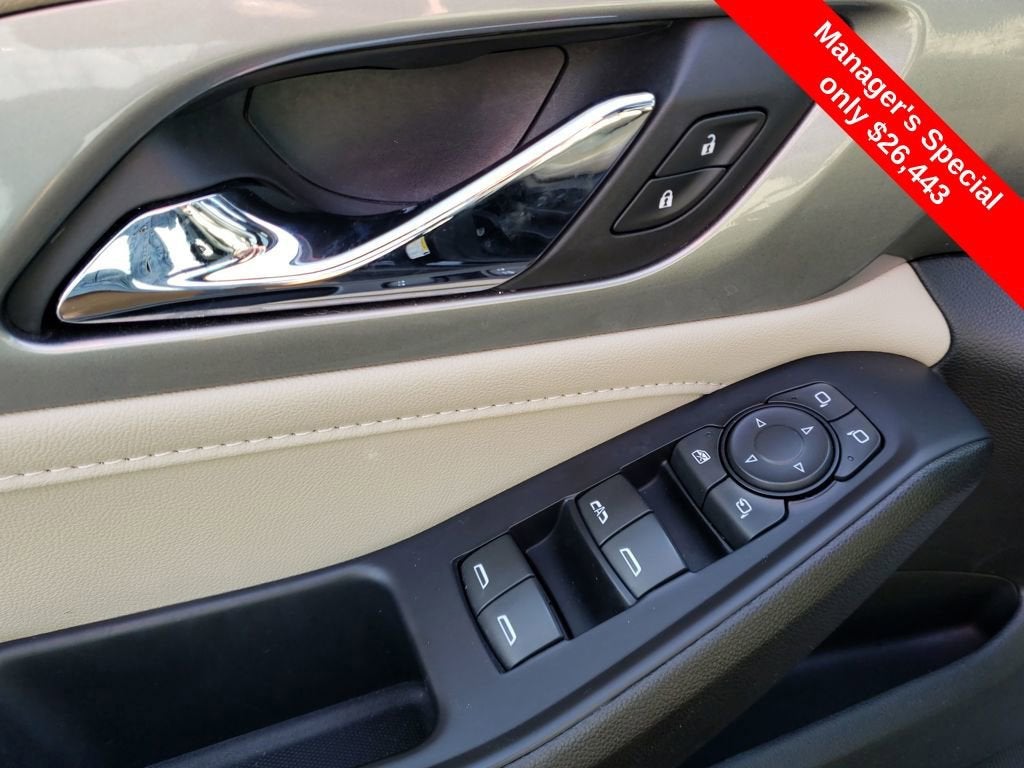 2022 Chevrolet Traverse LT Leather