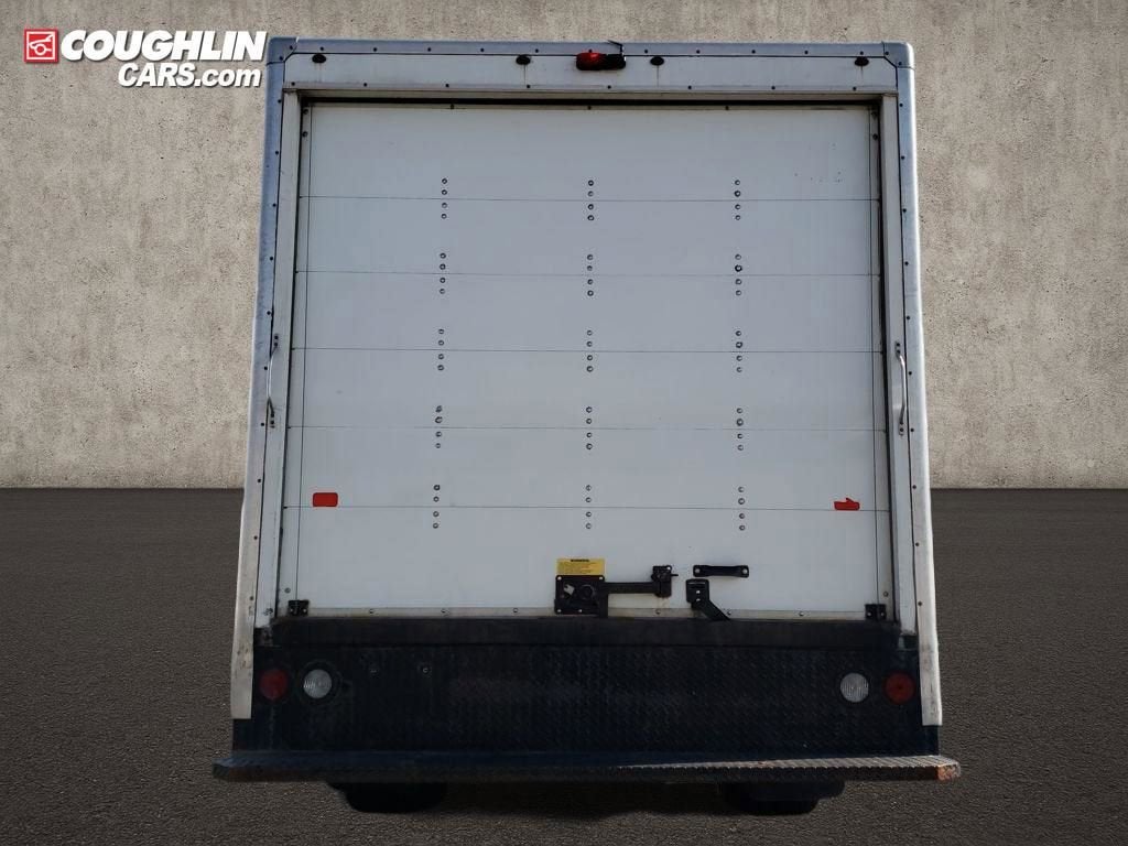 2018 Chevrolet Express Cutaway 3500 Base