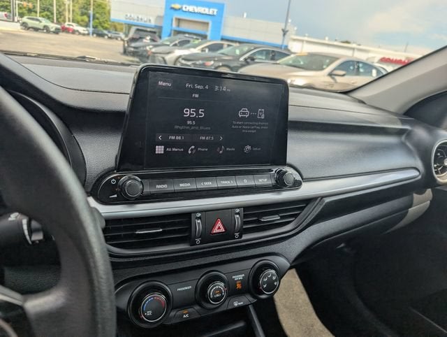 2024 Kia Forte LXS