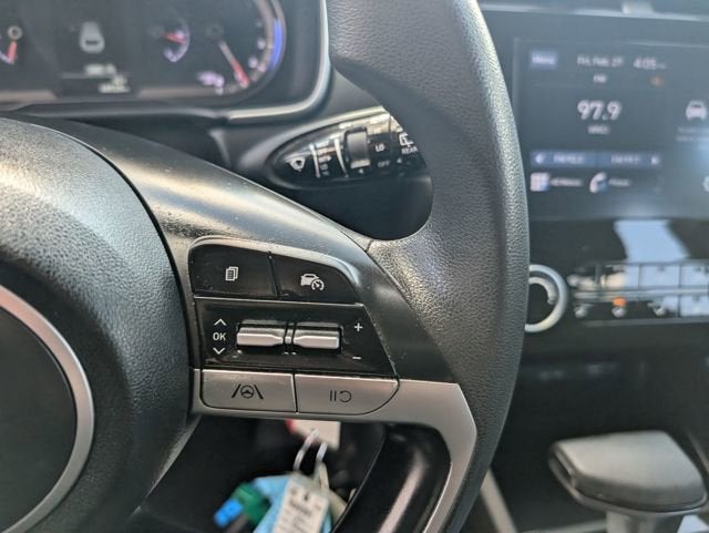 2022 Hyundai TUCSON SE