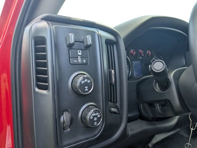 2022 Chevrolet Silverado 5500 HD Work Truck